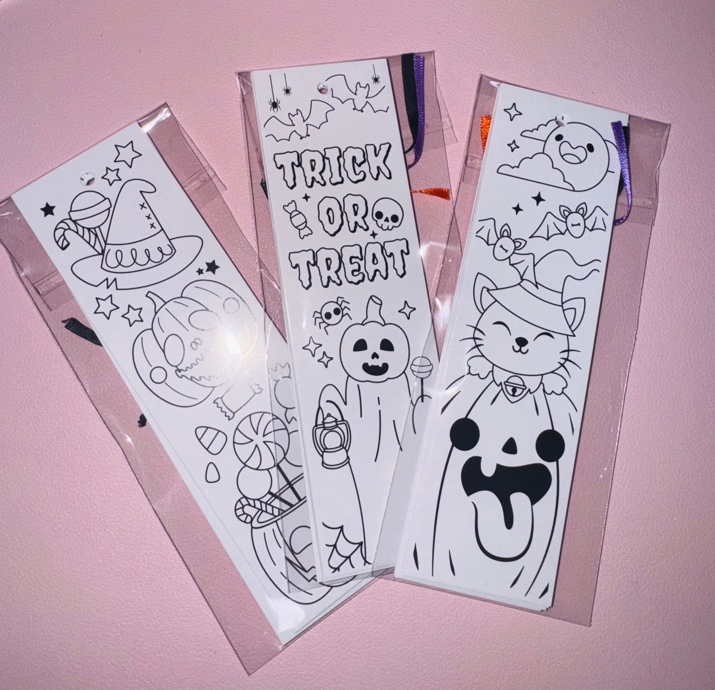 Color your own Bookmarks! 📖